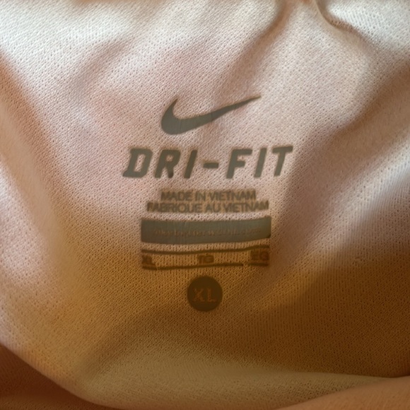 Nike Dri Fit girls athletic shorts; size XL - Picture 7 of 11